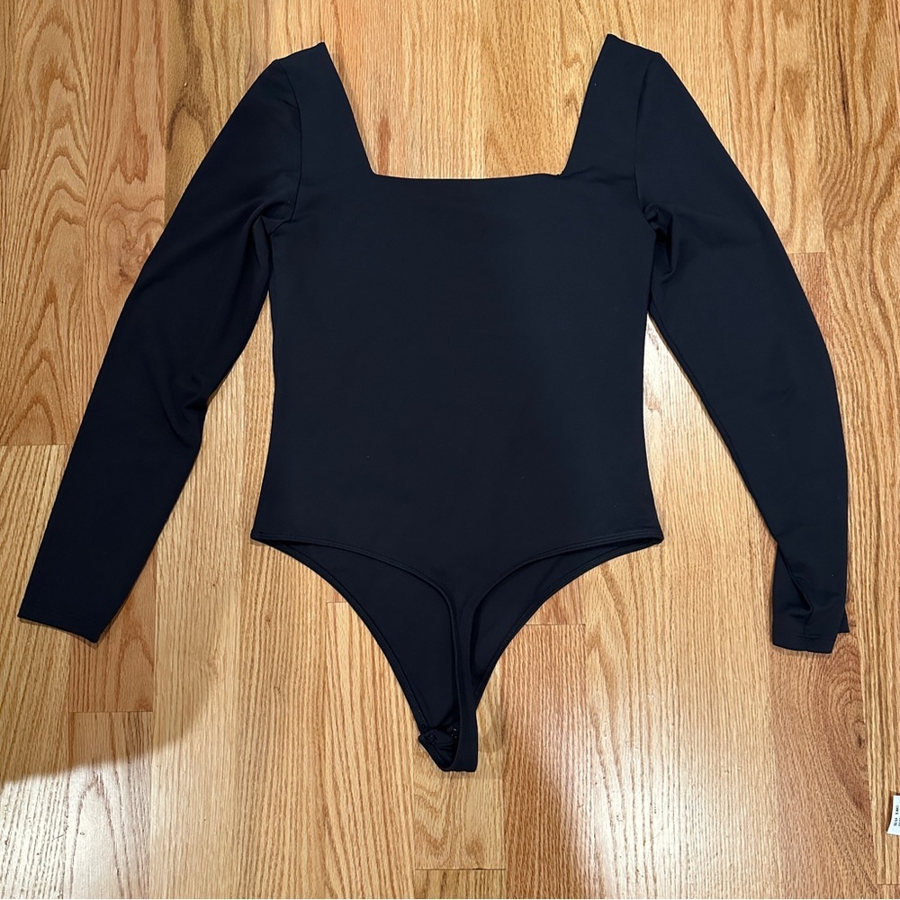 Aritzia Babaton Bodysuit